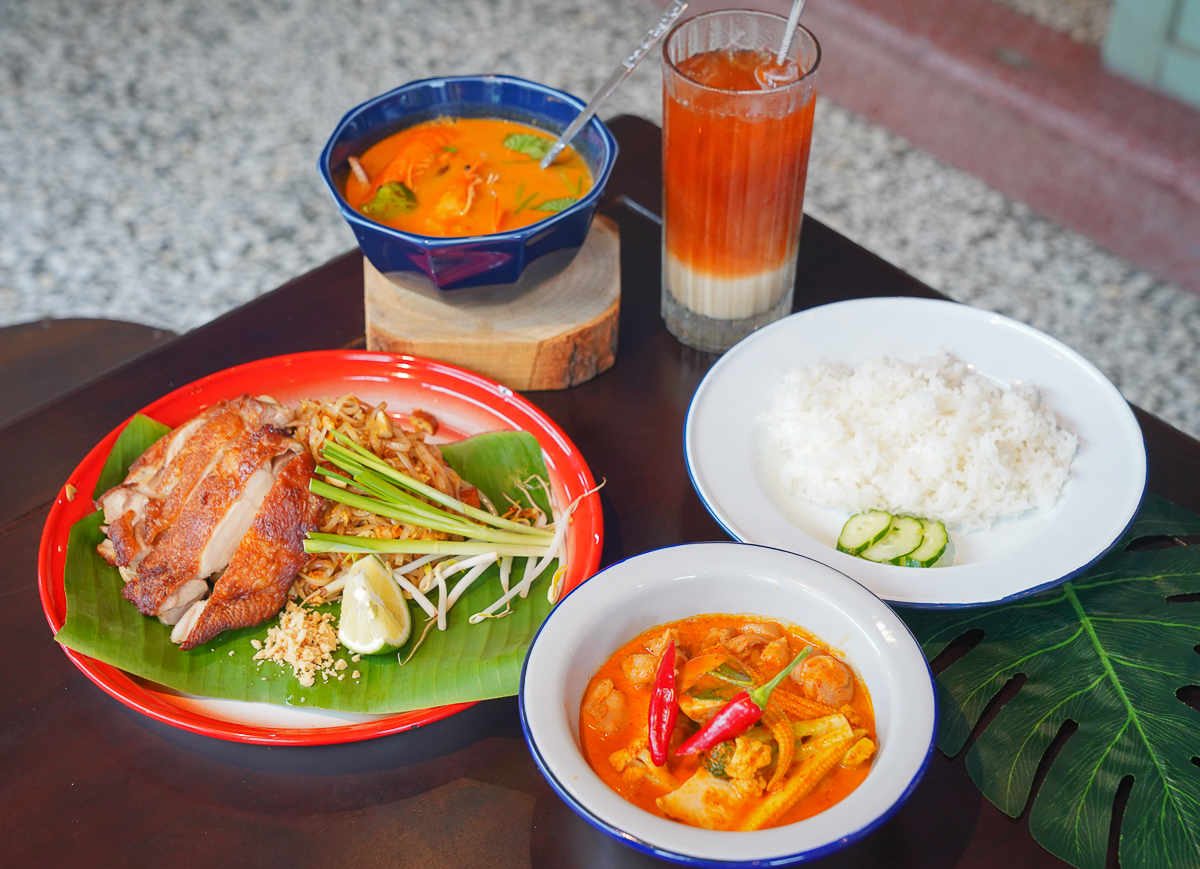 [高雄前金美食]帕泰 padthai-一秒到泰國!重現曼谷街邊美食的高雄泰式料理店 @美食好芃友