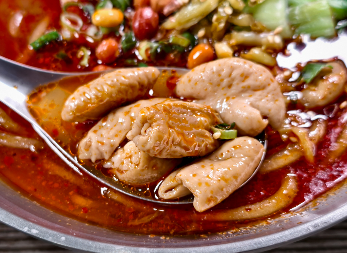 [左營美食推薦]老巷子重慶特色小吃-巷弄隱藏~四川姊妹開的好吃平價高雄酸辣粉 @美食好芃友（芃芃）