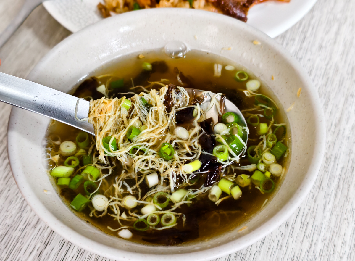[左營美食推薦]孫家油飯肉粽舖-大溝頂超過一甲子古早味油飯肉粽~便宜大碗又好吃 @美食好芃友（芃芃）