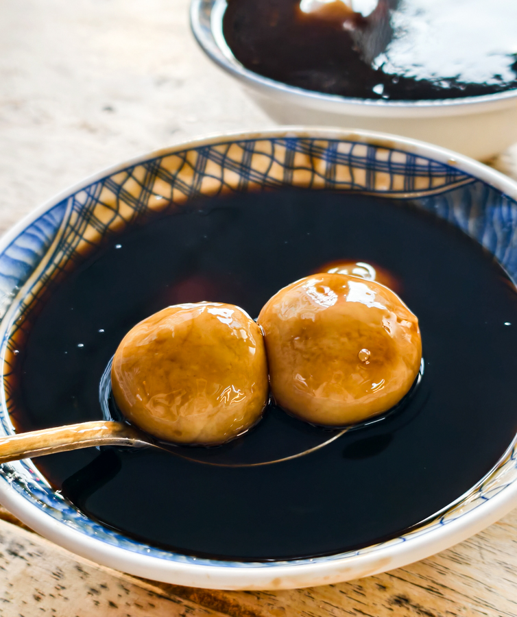 [高雄]兩歐薏仁綠豆湯-裕誠路超人氣湯圓店!冬至元宵必吃高雄湯圓~燒仙草也超讚 @美食好芃友（芃芃）