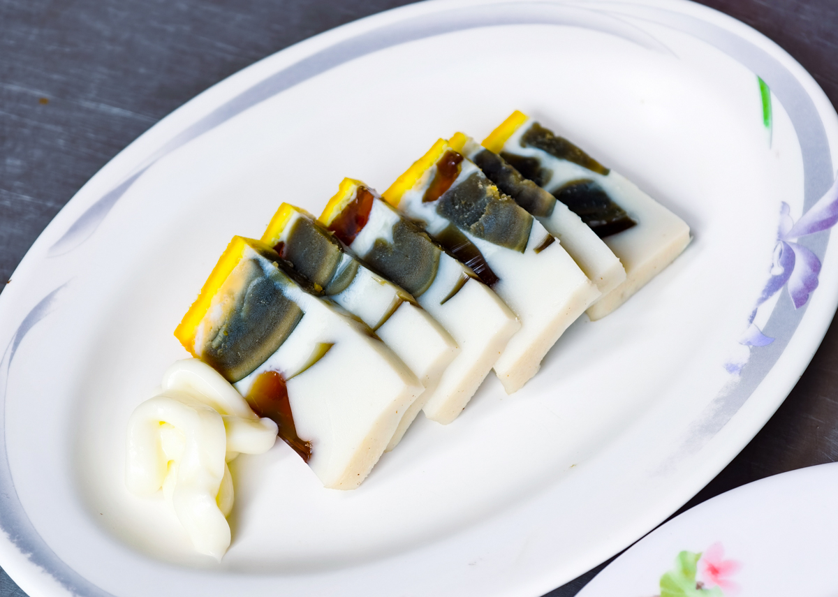 [鹽埕美食]堀江麵店-無招牌卻每天排隊!只賣午餐的40年鹽埕老麵店 @美食好芃友（芃芃）