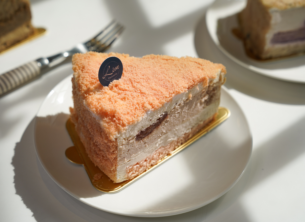 [高雄]雷昂甜點烘焙工坊-隱藏版人氣高雄法式甜點!一吃驚豔乳酪雙重奏蛋糕 @美食好芃友