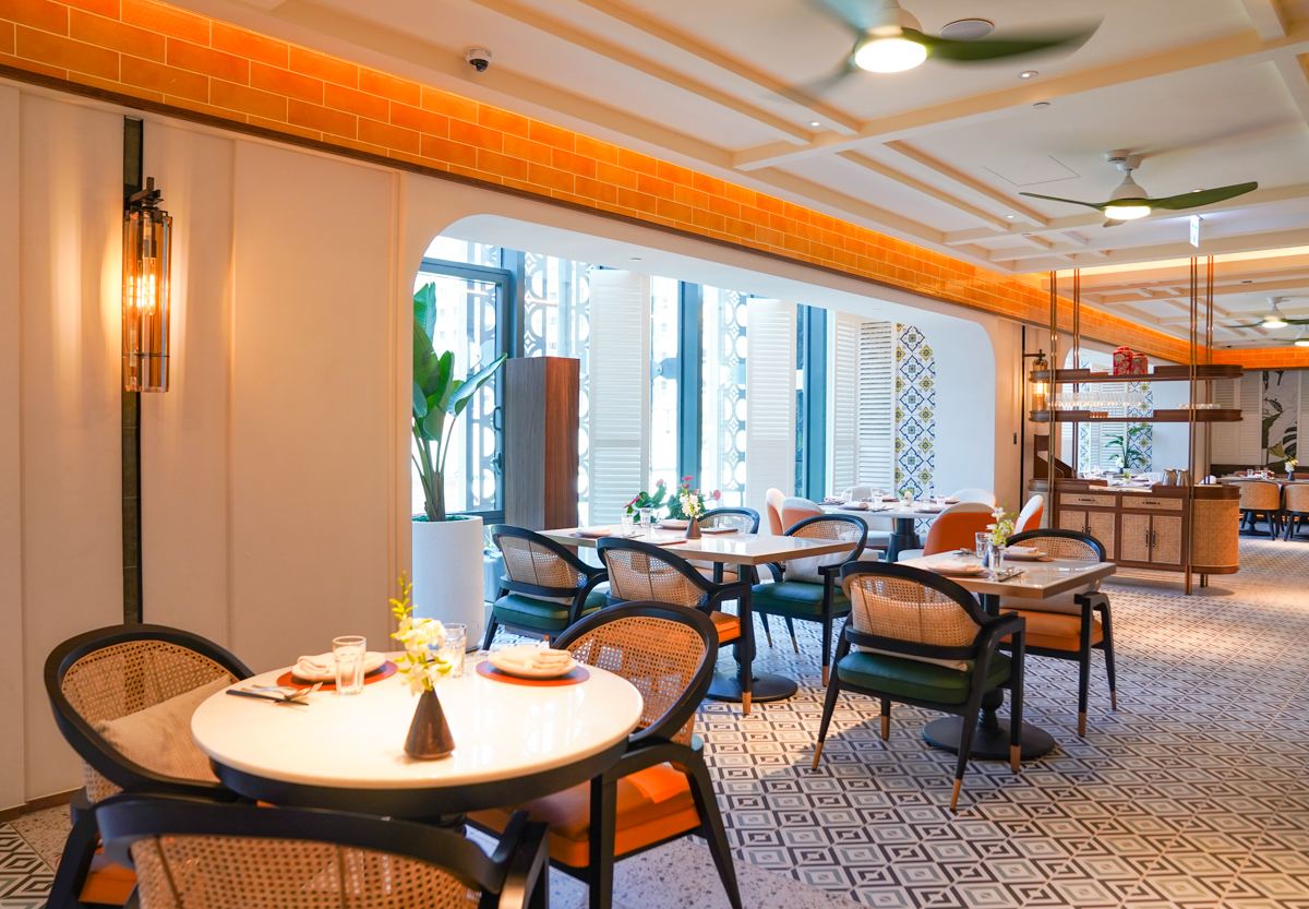 [高雄]洲際酒店HAWKER好客餐廳-全台最美新加坡餐廳!必吃海南雞飯、潮州式肉骨茶、沙嗲串 @美食好芃友