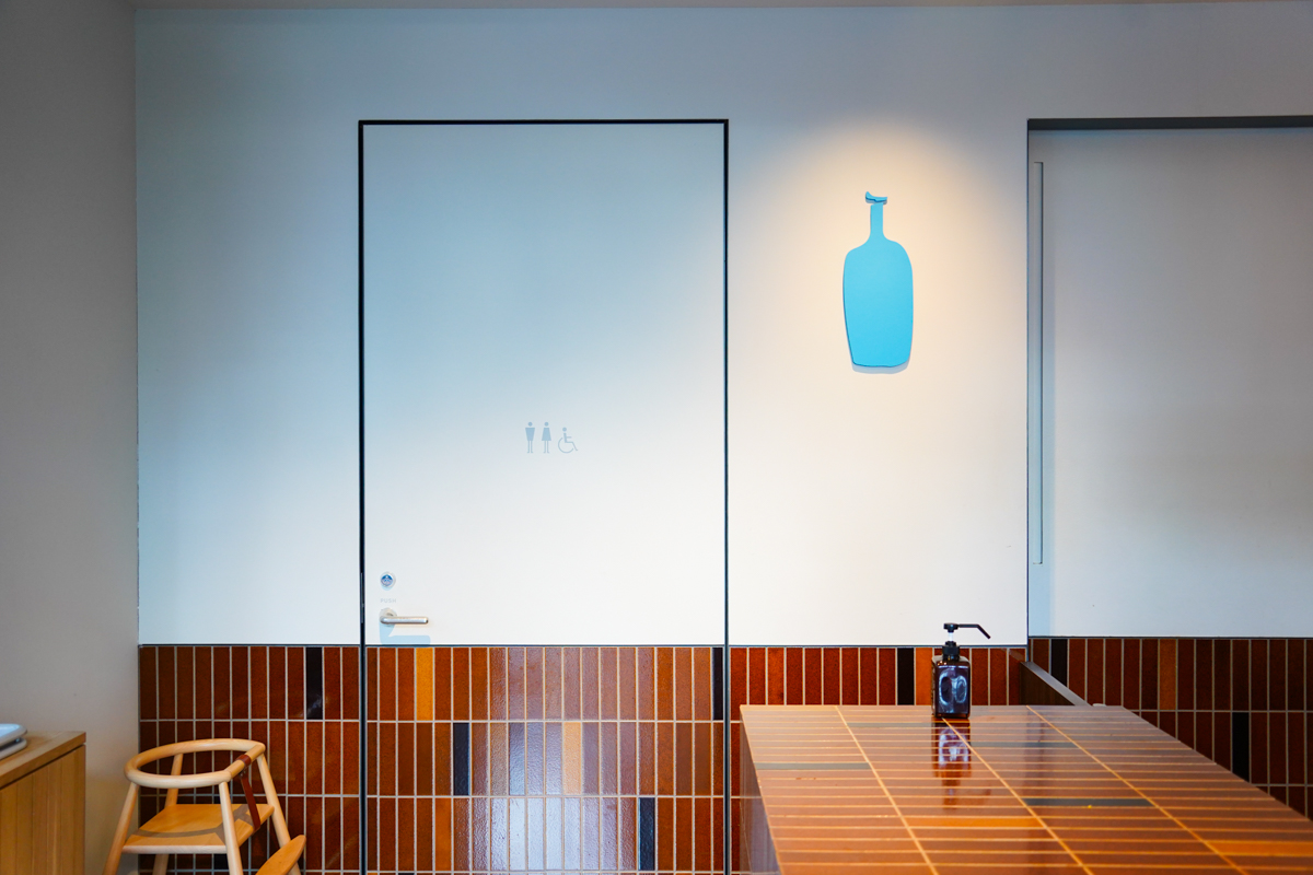 [東京美食]Blue Bottle澀谷公園店-北歐現代風設計感!超美東京藍瓶咖啡～10分鐘走到Shibuya Sky @美食好芃友