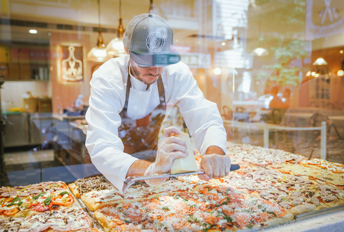 [高雄披薩推薦]Rom&#8217;antica Pizza 羅馬披薩-超特別料多薄脆高雄義式pizza!還可以看國外帥主廚 @美食好芃友