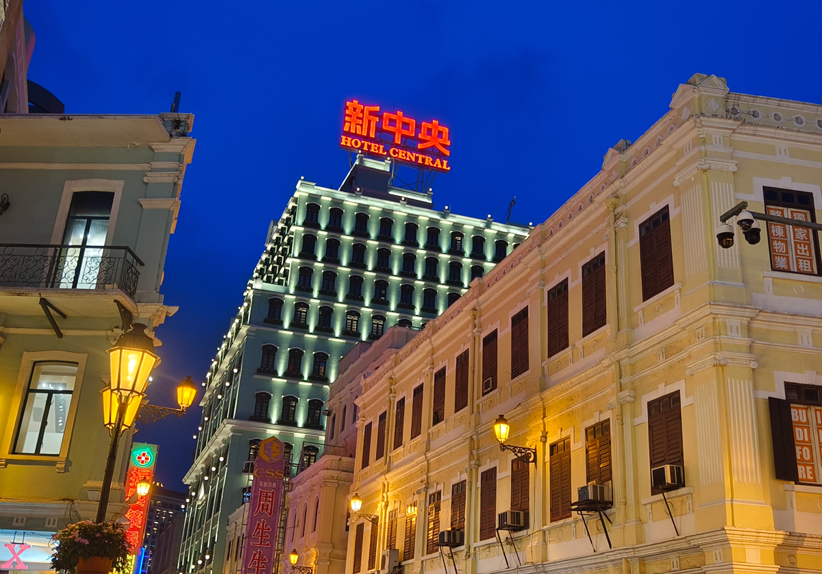 [澳門美食]新中央酒店碧麗宮餐廳晚餐-澳門大三巴周邊人氣美食!精緻好吃懷舊西餐 @美食好芃友