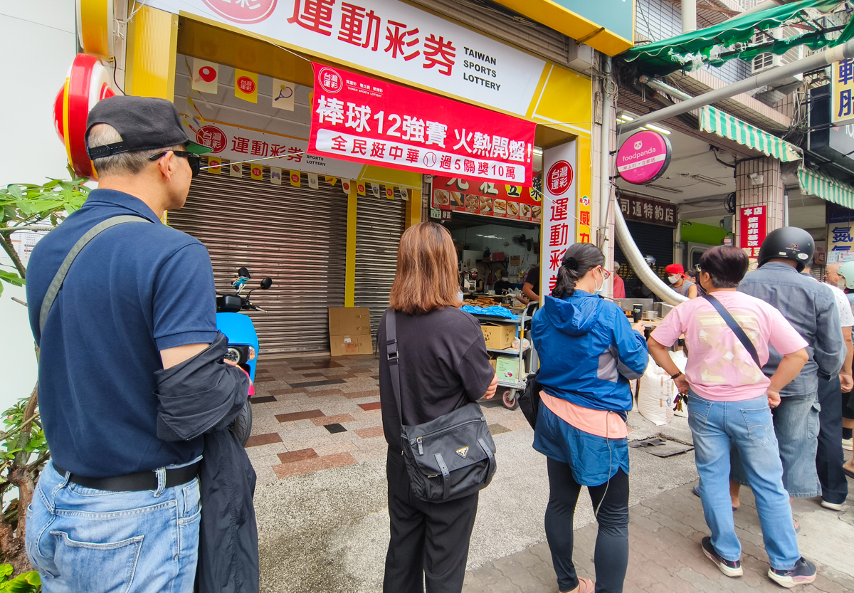 [高雄]老莊豆漿店-每日排隊50年高雄豆漿老店~經典好吃豆漿油條高雄早餐 @美食好芃友