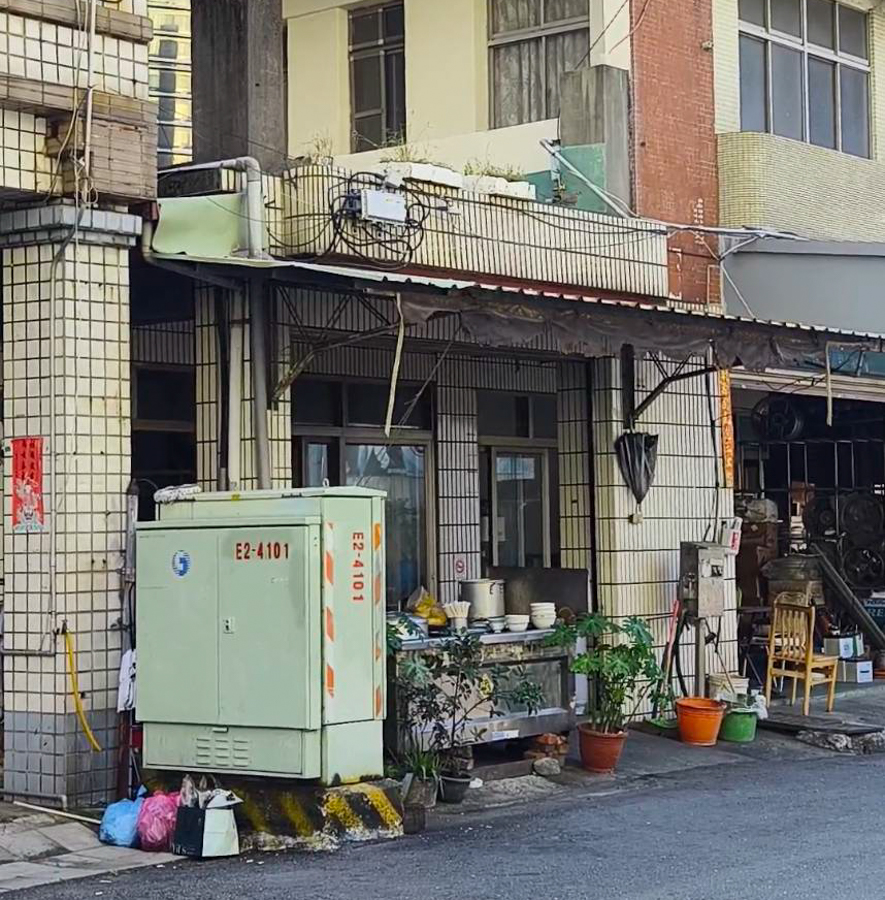 [高雄]無扛棒肉粽-50年前鎮巷弄高雄碗粿肉粽老店~15元碗粿、30元肉羹米粉超讚! @美食好芃友