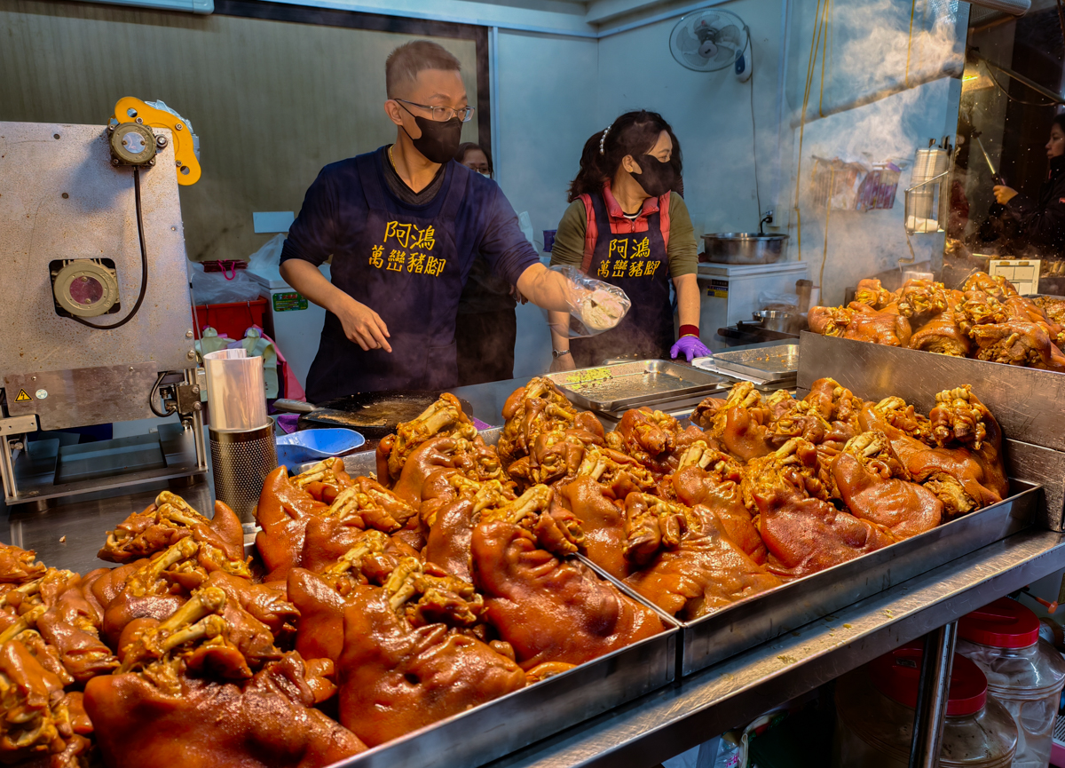 [台中]阿飛Brunch-台中火車站巷弄人氣早午餐~綠植空間超療癒!也是寵物友善餐廳唷~ @美食好芃友