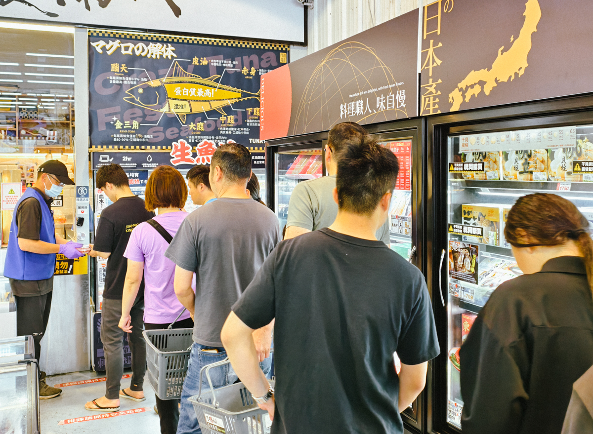 [台中]阿布潘水產-台灣水產第一品牌!活體海鮮、生魚片、海鮮熟食通通有～母親節外帶輕鬆上桌 @美食好芃友