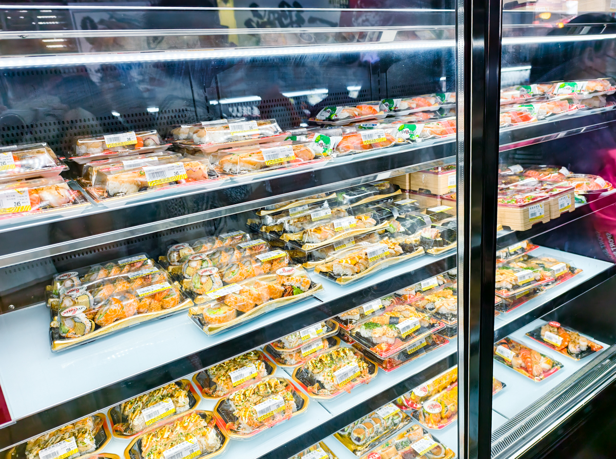 [台中]阿布潘水產-台灣水產第一品牌!活體海鮮、生魚片、海鮮熟食通通有～母親節外帶輕鬆上桌 @美食好芃友
