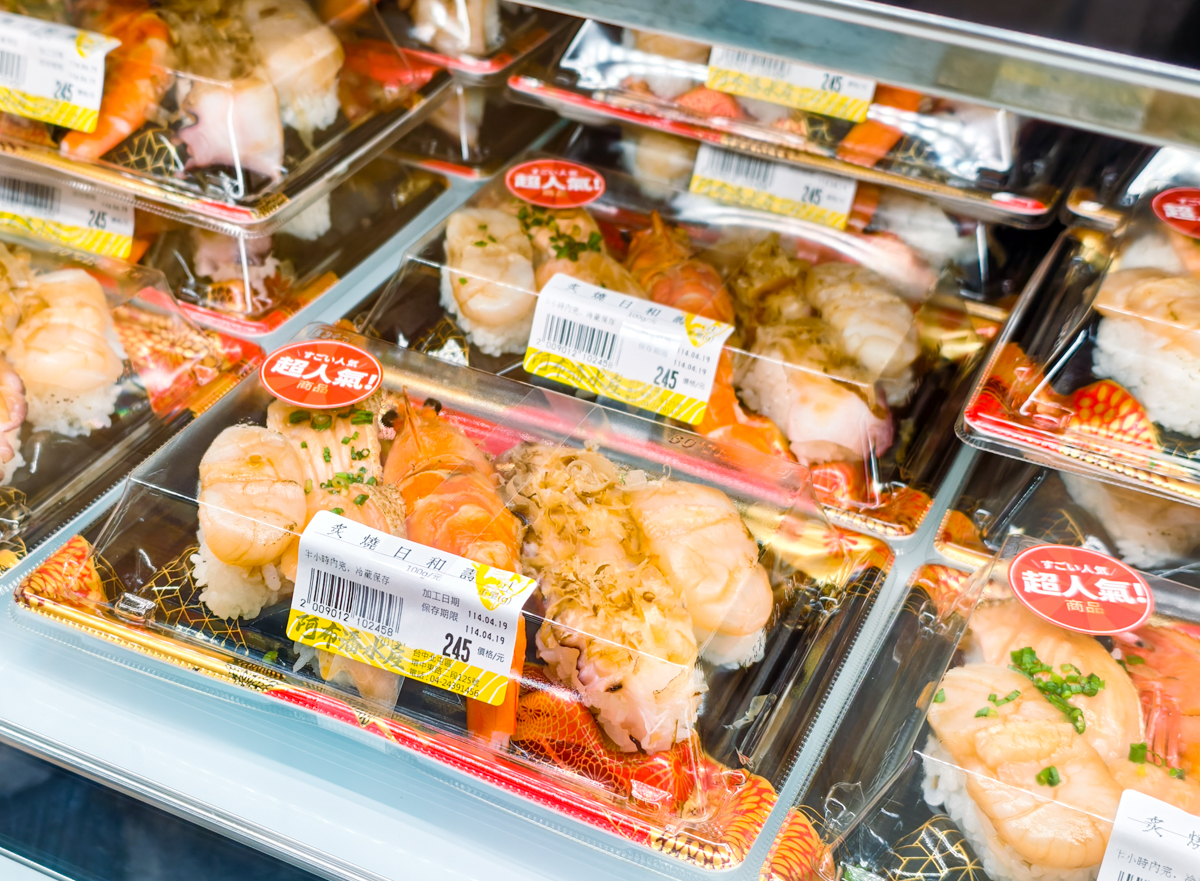 [台中]阿布潘水產-台灣水產第一品牌!活體海鮮、生魚片、海鮮熟食通通有～母親節外帶輕鬆上桌 @美食好芃友
