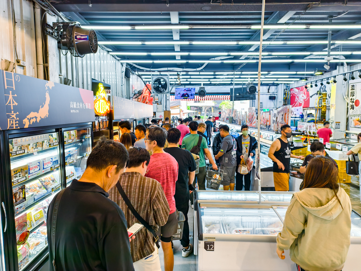 [台中]阿布潘水產-台灣水產第一品牌!活體海鮮、生魚片、海鮮熟食通通有～母親節外帶輕鬆上桌 @美食好芃友