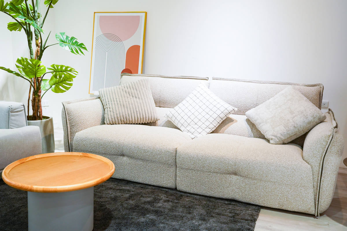 [高雄沙發推薦]有好室家具- 小資超愛高CP值沙發! 一坐保證愛上的雲朵電動功能休閒單椅 @美食好芃友（芃芃）