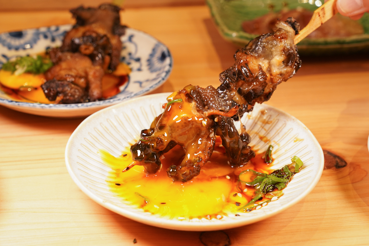 [高雄]串吧酒食居-藏在前金新盛二街的高雄串燒店!一秒飛日本的美味! @美食好芃友（芃芃）