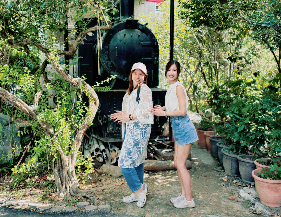 [高雄]綠野山莊花園餐廳-高雄觀音山最夯土雞城!假日人多如喜宴～必點酥又多汁招牌雞 @美食好芃友