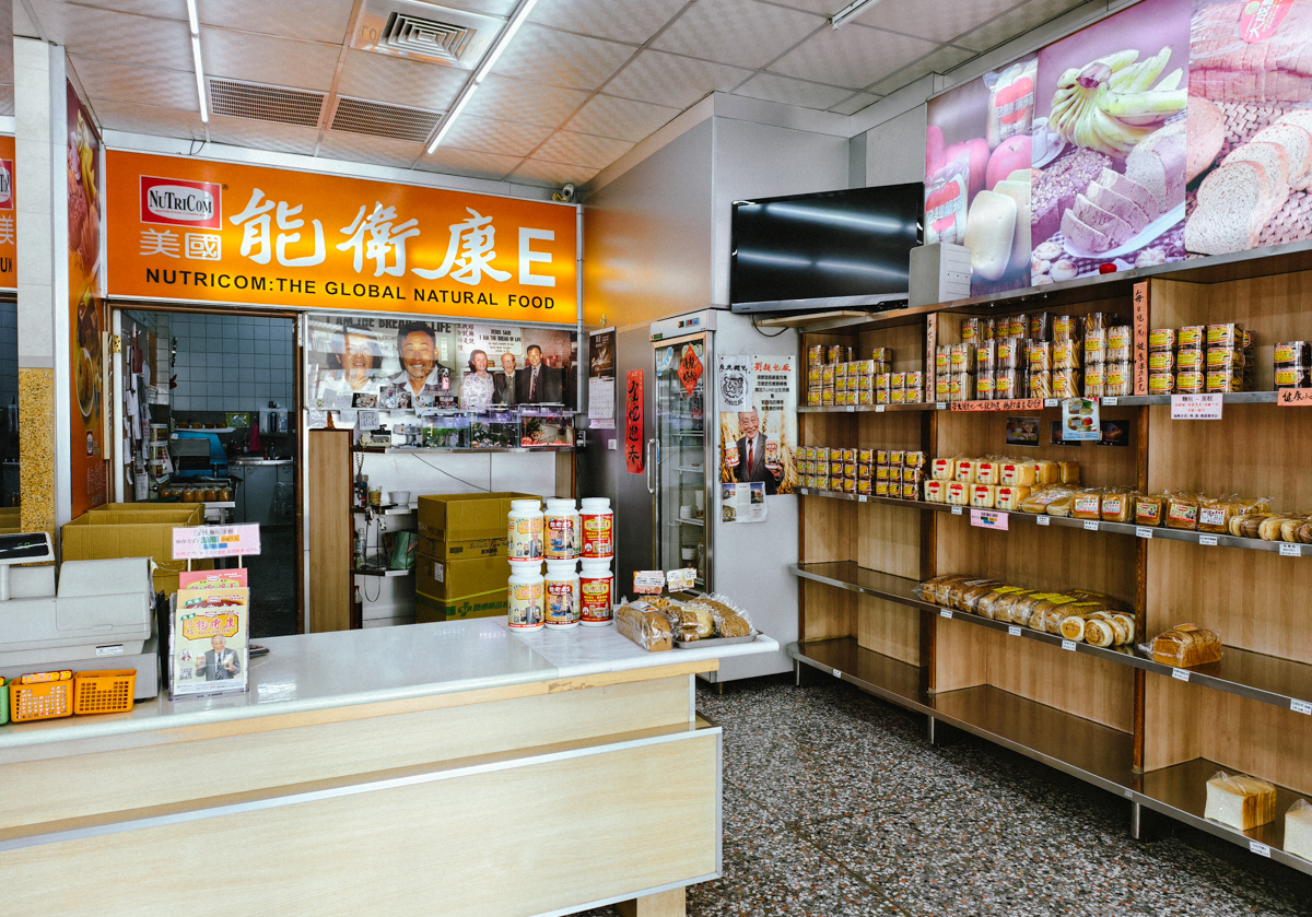 [台中]劉麵包廠-古早味蘋果麵包創始店!充滿回憶的台中伴手禮 @美食好芃友