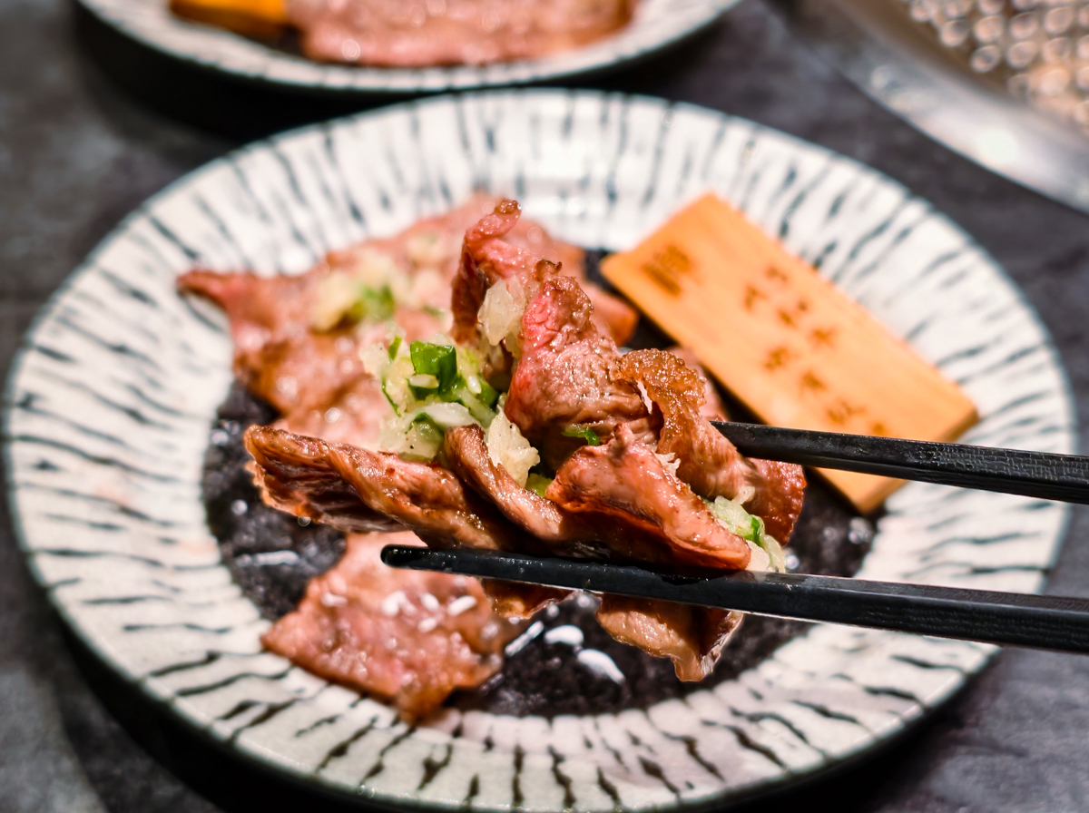 [高雄]禪燒肉高雄店zen yakiniku-佔地百坪高雄頂級燒肉!氣派裝潢x好吃和牛燒肉 @美食好芃友（芃芃）