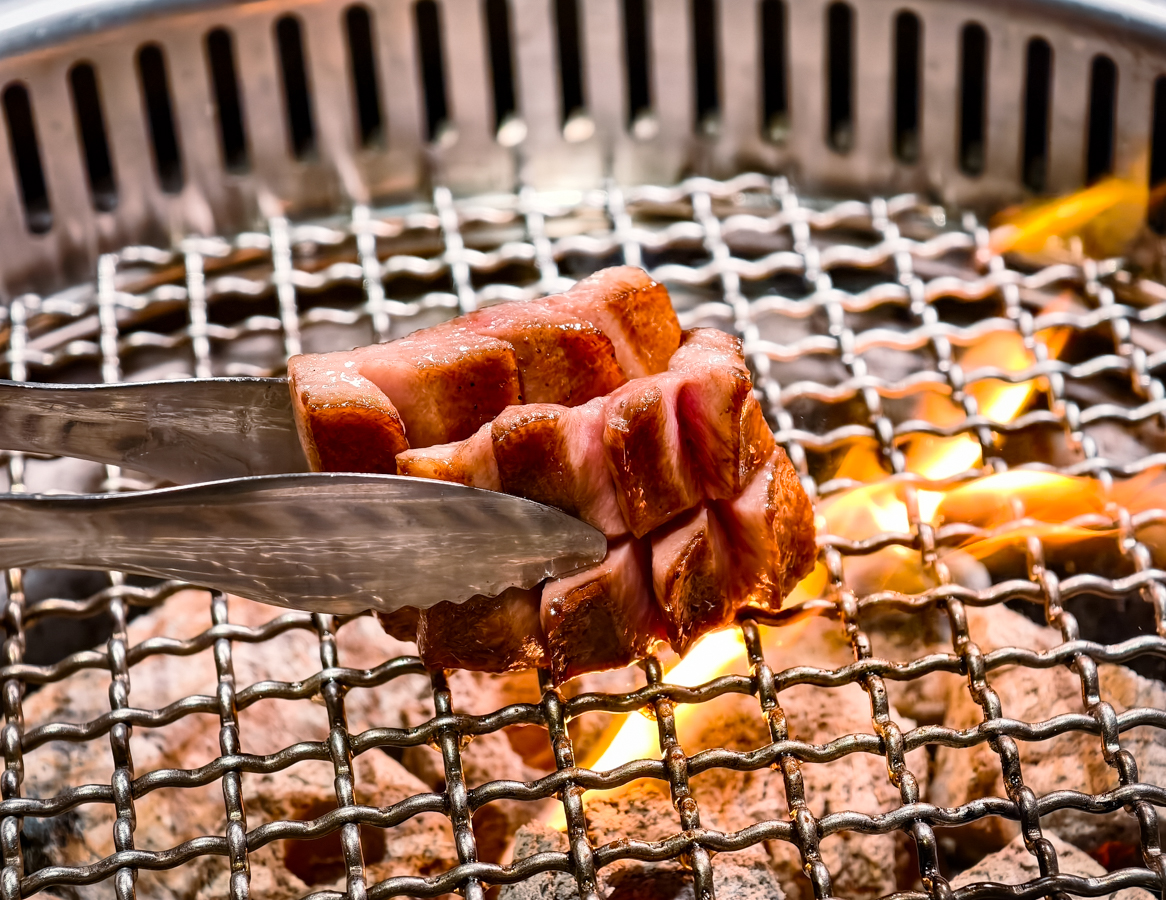 [高雄]禪燒肉高雄店zen yakiniku-佔地百坪高雄頂級燒肉!氣派裝潢x好吃和牛燒肉 @美食好芃友（芃芃）