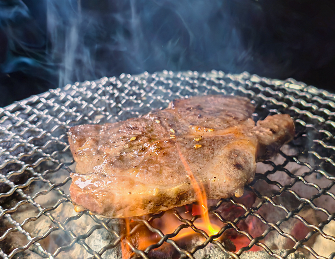 [高雄]D-Meat燒肉餐酒館- 漢神巨蛋周邊超夯餐廳!有唱歌包廂x專人代烤燒肉x私房料理 @美食好芃友（芃芃）