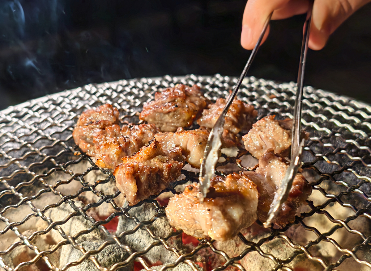[高雄]D-Meat燒肉餐酒館- 漢神巨蛋周邊超夯餐廳!有唱歌包廂x專人代烤燒肉x私房料理 @美食好芃友（芃芃）