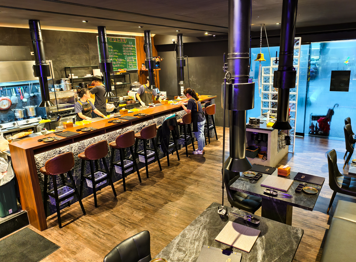 [高雄]D-Meat燒肉餐酒館- 漢神巨蛋周邊超夯餐廳!有唱歌包廂x專人代烤燒肉x私房料理 @美食好芃友（芃芃）