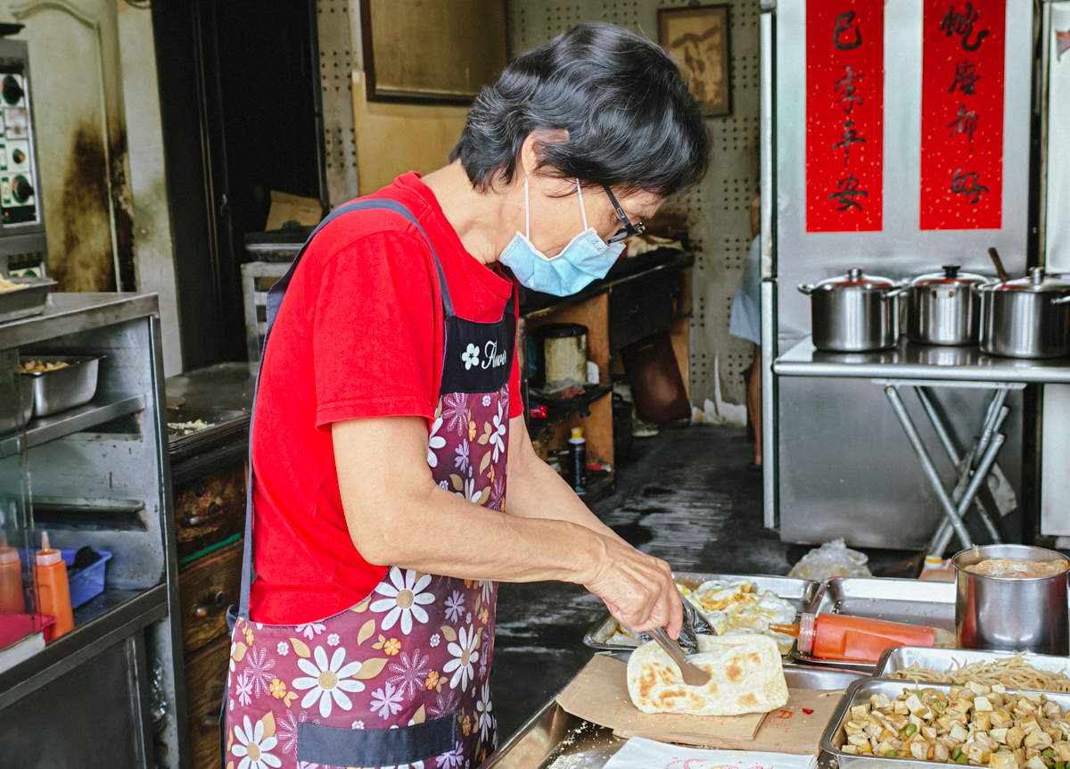 [高雄]海青王家燒餅-一賣40年!眷村老字號左營燒餅!全台獨家燒餅夾菜~ @美食好芃友（芃芃）