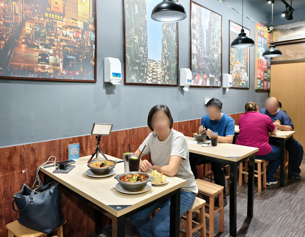 [高雄]寧寧港式宵夜-開業多年高雄宵夜名店!晚餐賣到宵夜的平價麻奶煲、港式點心蒸籠 @美食好芃友