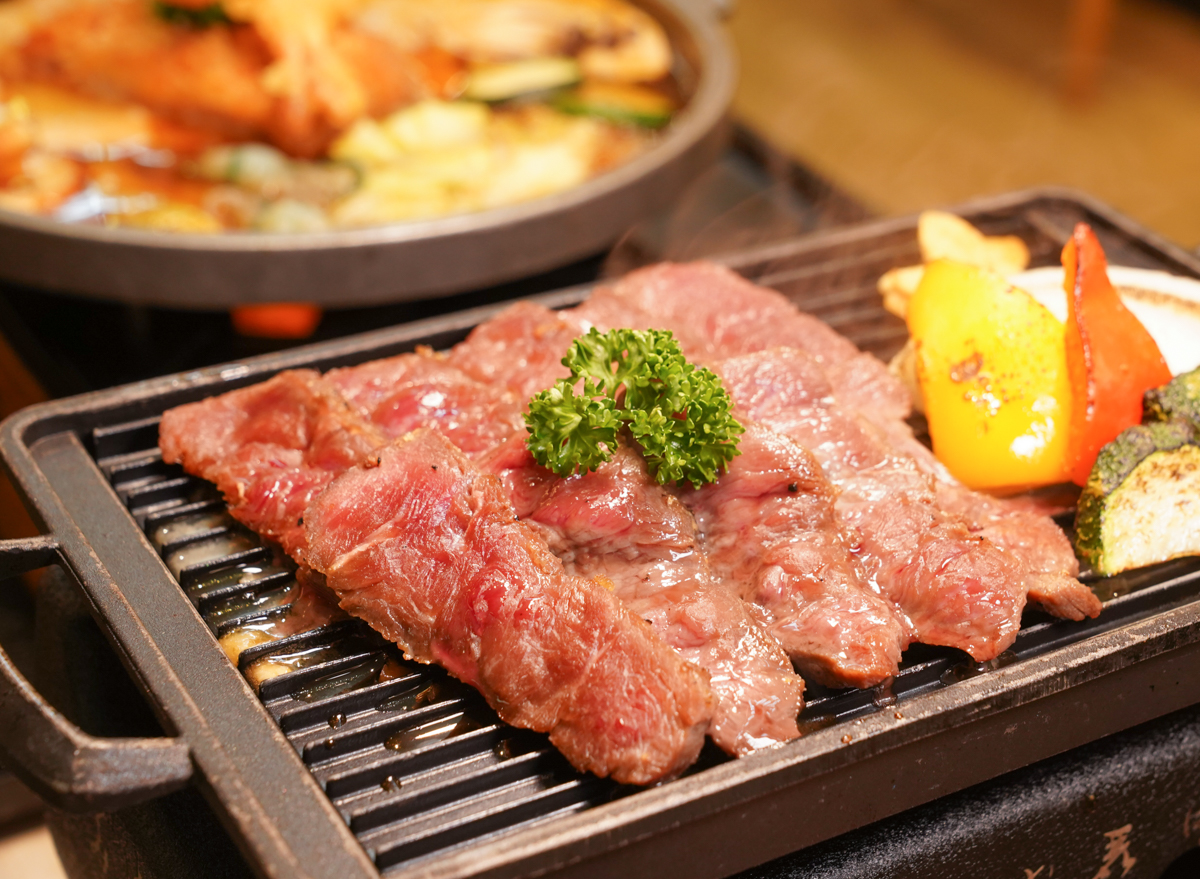 [高雄]小泉聚場義享天地店－義享聚餐最愛日料!浮誇份量大阪風和食料理 @美食好芃友