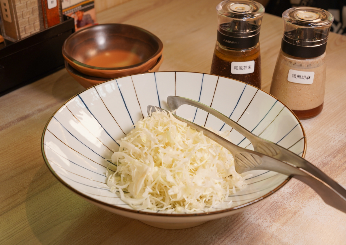 [高雄]小泉聚場義享天地店－義享聚餐最愛日料!浮誇份量大阪風和食料理 @美食好芃友