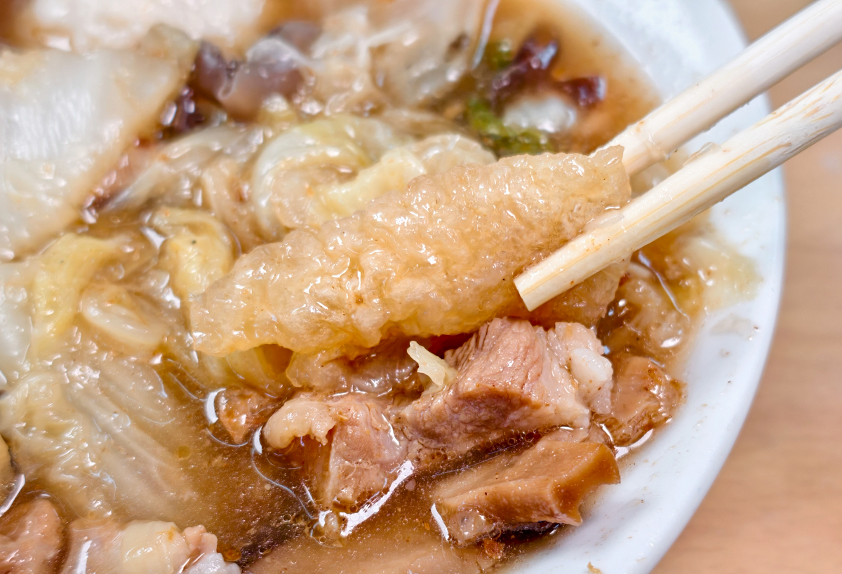 [高雄]打狗川古早味什菜-人氣大寮小吃!早餐開始賣的阿嬤古早味什菜、黑金肉燥飯、滷魚頭 @美食好芃友（芃芃）