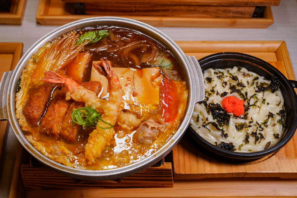 [高雄]小泉兜福豆腐鍋專門店-少見的高雄日式料理x豆腐鍋組合!5樣小菜、飲料吃到飽 @美食好芃友（芃芃）