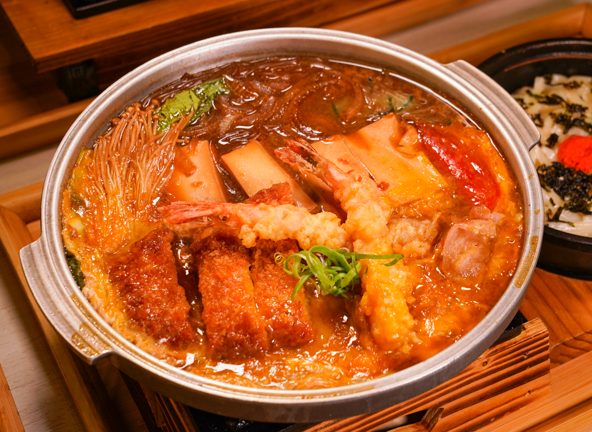 [高雄]小泉兜福豆腐鍋專門店-少見的高雄日式料理x豆腐鍋組合!5樣小菜、飲料吃到飽 @美食好芃友（芃芃）