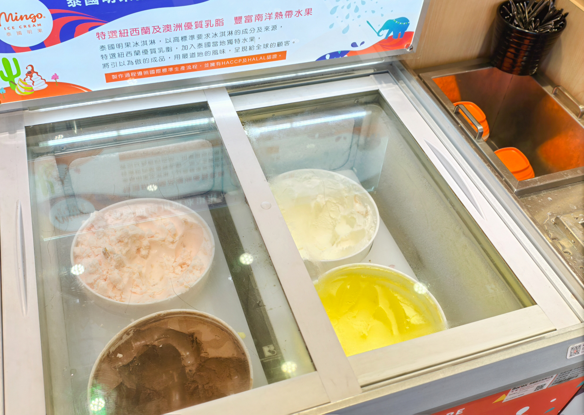 [高雄]小洞天經典石頭火鍋-高雄鐵道園區最夯個人鍋!午餐吃到宵夜~每鍋桌邊爆炒、自助吧吃到飽 @美食好芃友（芃芃）