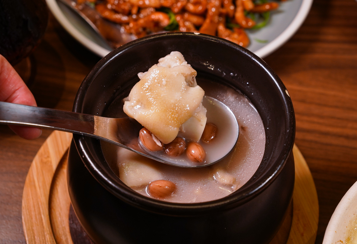 [高雄]復興北外婆家-高雄文山特區話題聚餐中餐廳!外婆味手路家常菜~鄧師傅功夫菜全新質感品牌! @美食好芃友（芃芃）