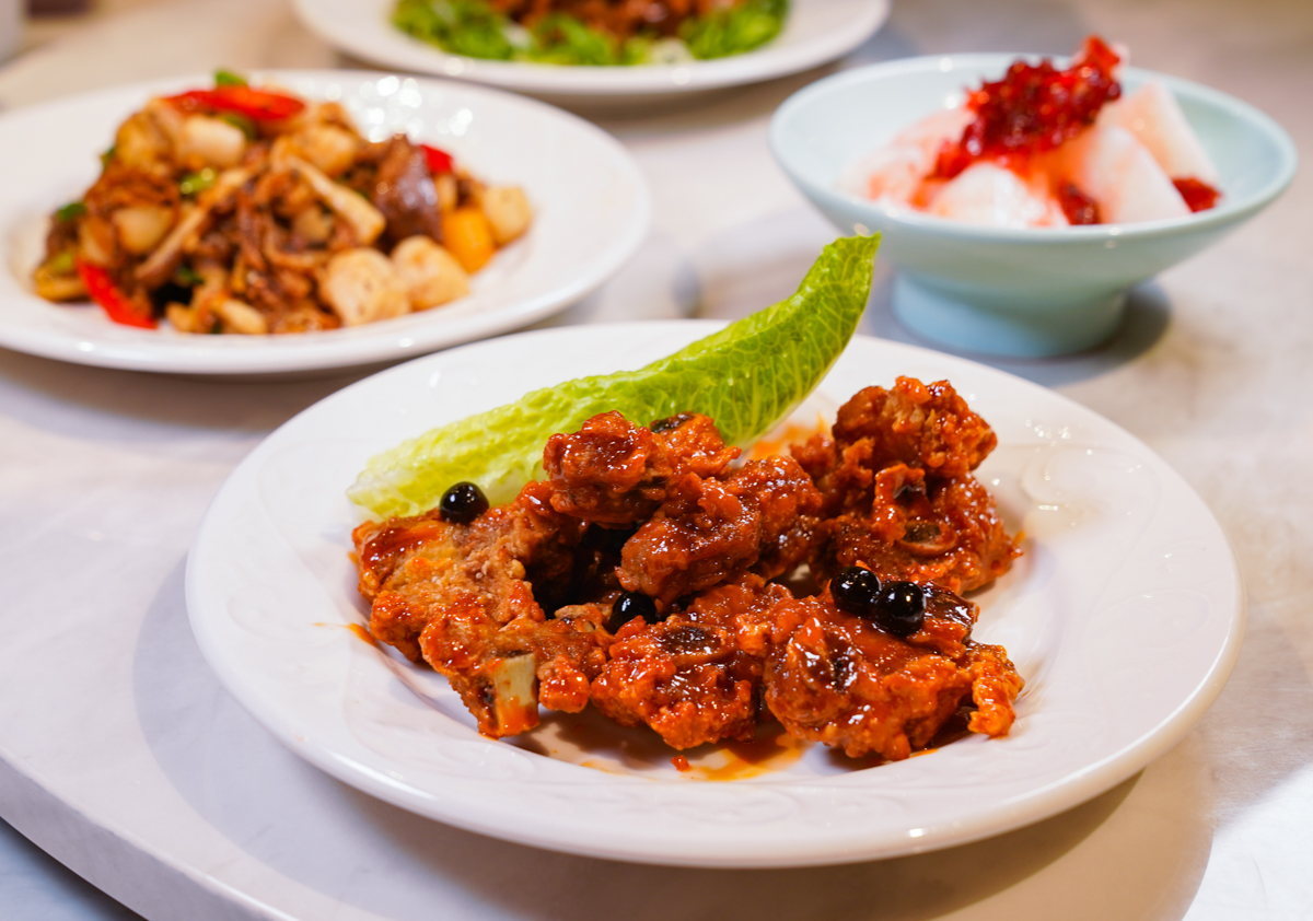 [高雄]麟粥宮砂鍋粥私房料理-高雄巨蛋商圈人氣聚餐餐廳!超鮮的高雄砂鍋粥活體海鮮 @美食好芃友（芃芃）