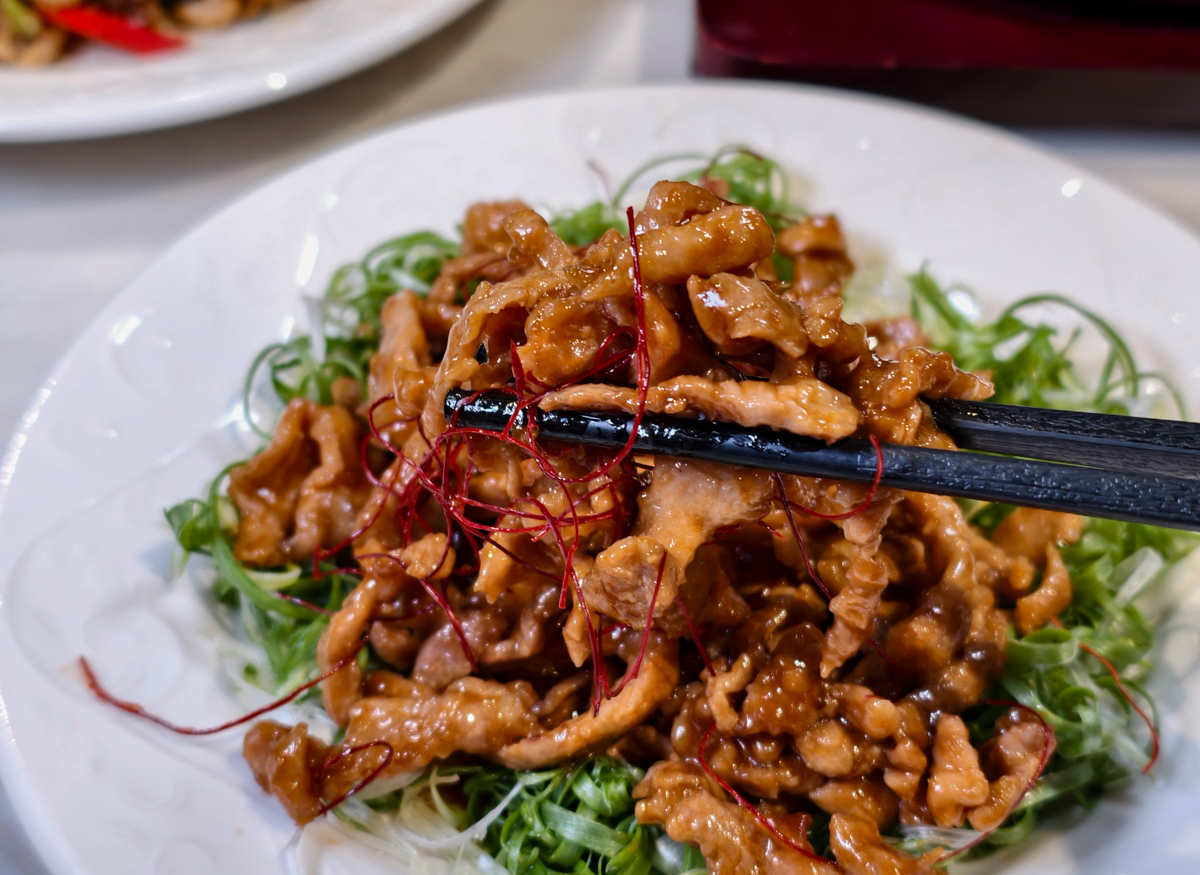 [高雄]麟粥宮砂鍋粥私房料理-高雄巨蛋商圈人氣聚餐餐廳!超鮮的高雄砂鍋粥活體海鮮 @美食好芃友（芃芃）