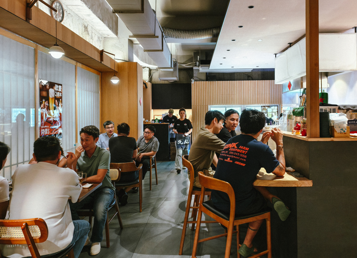 [高雄]允久居酒屋-光榮碼頭周邊低調高雄居酒屋~日本客很多好吃高雄串燒居酒屋 @美食好芃友（芃芃）