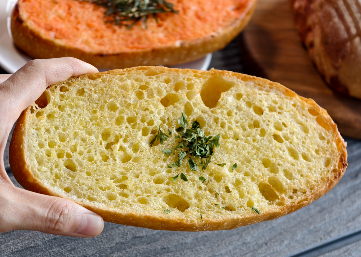 [高雄]拉斯費拉 LA SFERA Boulangerie! 夢時代旁超好吃高雄麵包店! 秒殺明太子法國 x 西西里大蒜 @美食好芃友（芃芃）