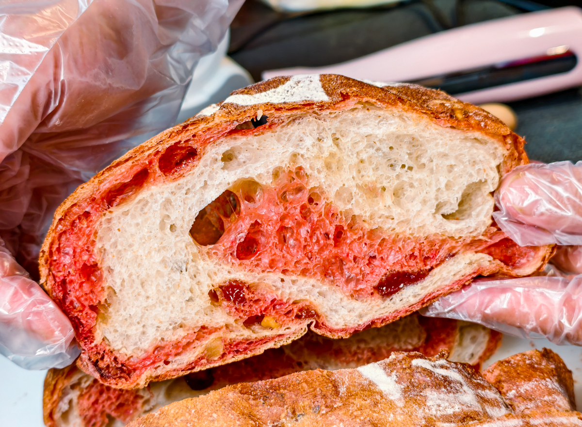 [高雄]拉斯費拉 LA SFERA Boulangerie! 夢時代旁超好吃高雄麵包店! 秒殺明太子法國 x 西西里大蒜 @美食好芃友（芃芃）