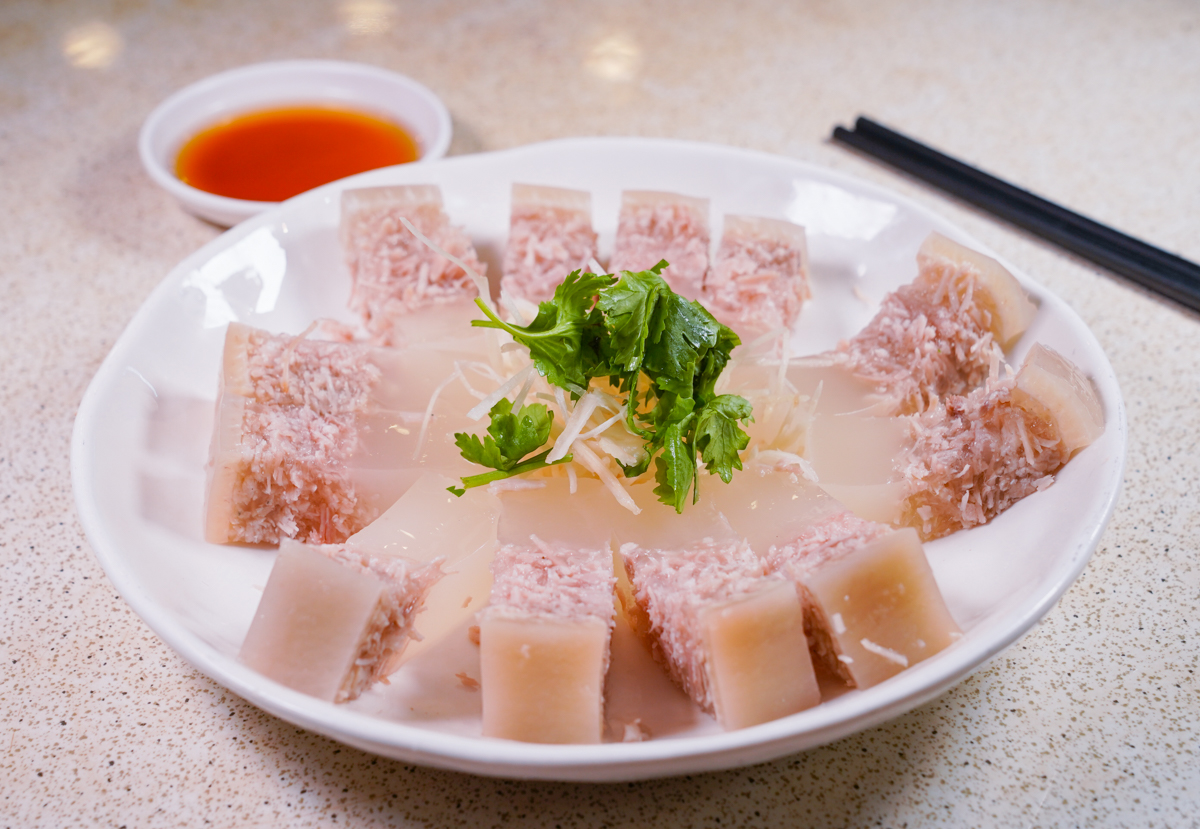 [高雄]老正興館-開業超過一甲子高雄江浙菜老店!經典厚蔥油餅、寧式鱔糊、砂鍋醃篤鮮 @美食好芃友（芃芃）