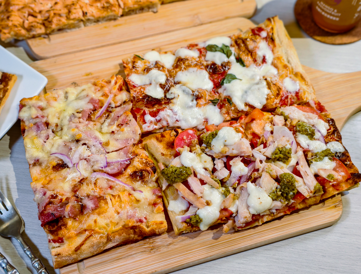 [高雄]Rom’antica Pizza 羅馬披薩美術青海店-高雄美術館聚餐就來這!道地方型羅馬披薩 @美食好芃友（芃芃）