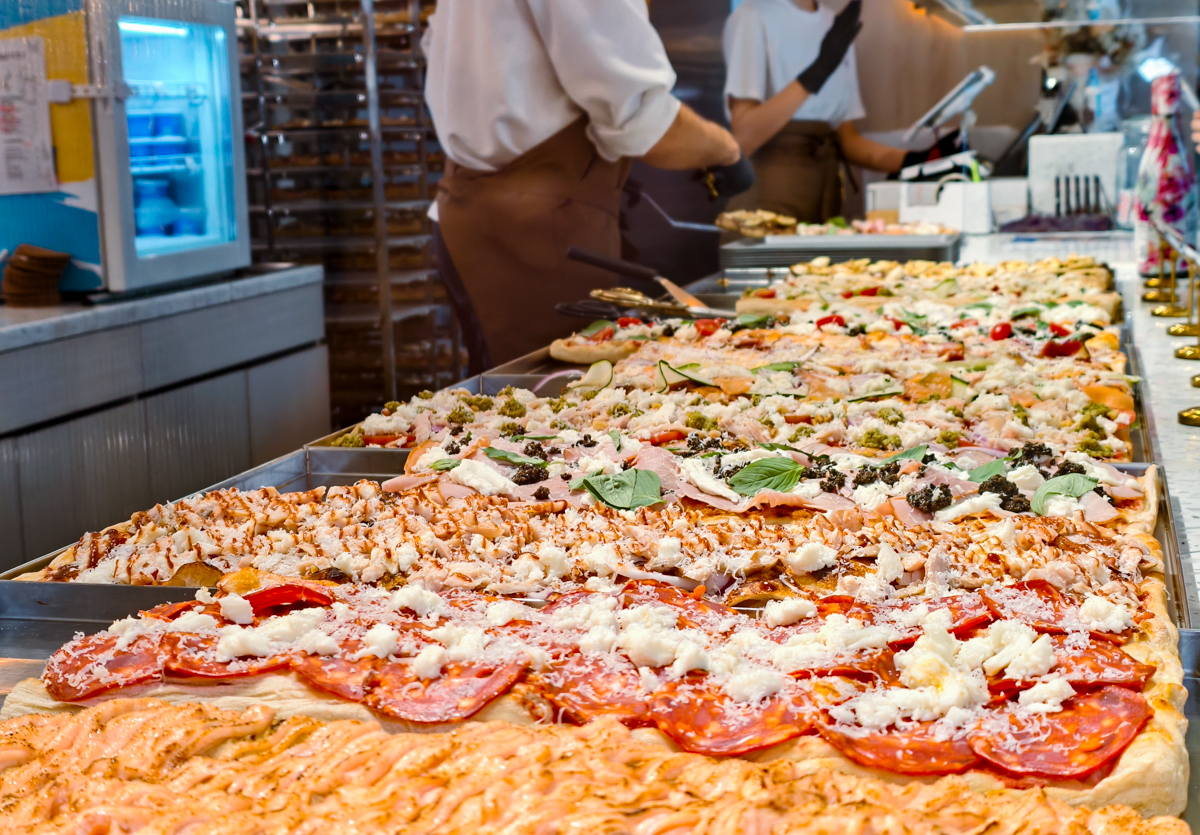 [高雄]Rom’antica Pizza 羅馬披薩美術青海店-高雄美術館聚餐就來這!道地方型羅馬披薩 @美食好芃友（芃芃）