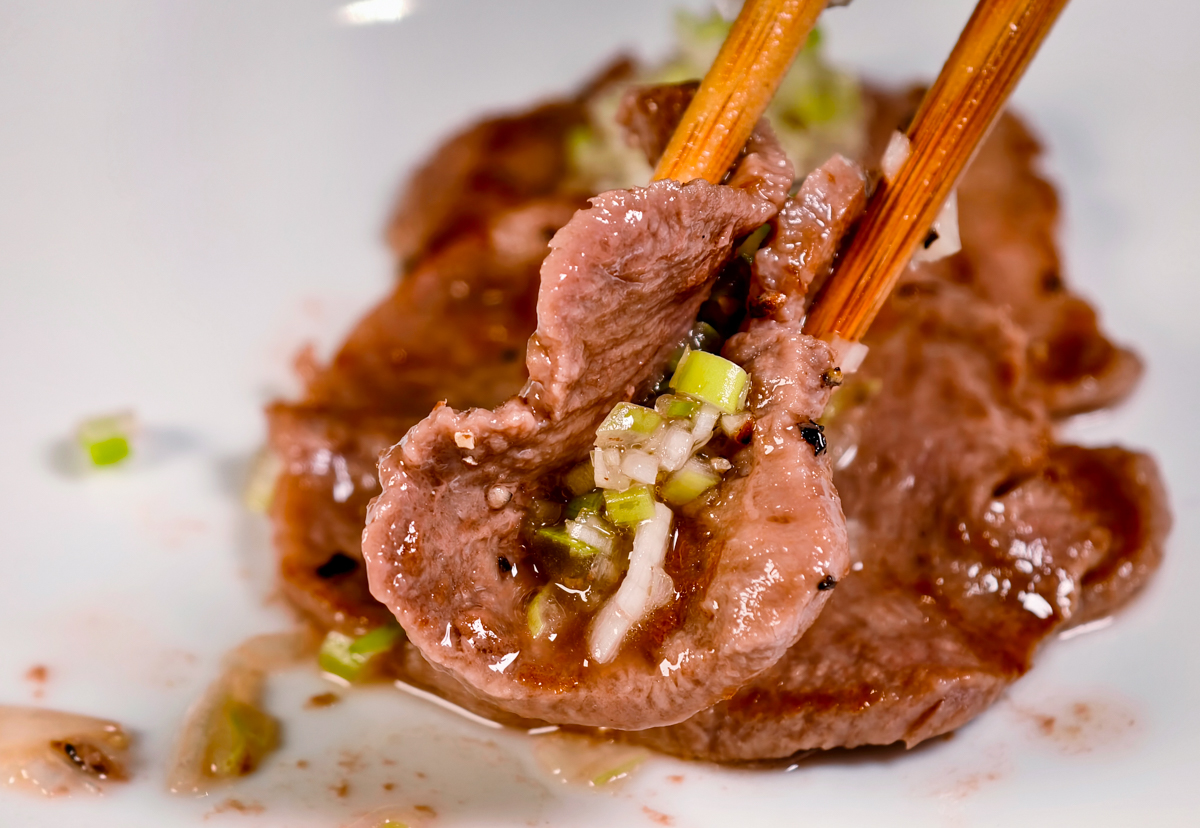 [高雄]己越燒肉 Mikoshi Yakiniku-鮨己越旗下日式和牛燒肉品牌!超好吃日本近江牛~份量十足己越四人套餐 @美食好芃友（芃芃）