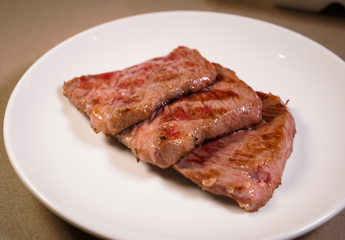 [高雄]己越燒肉 Mikoshi Yakiniku-鮨己越旗下日式和牛燒肉品牌!超好吃日本近江牛~份量十足己越四人套餐 @美食好芃友（芃芃）