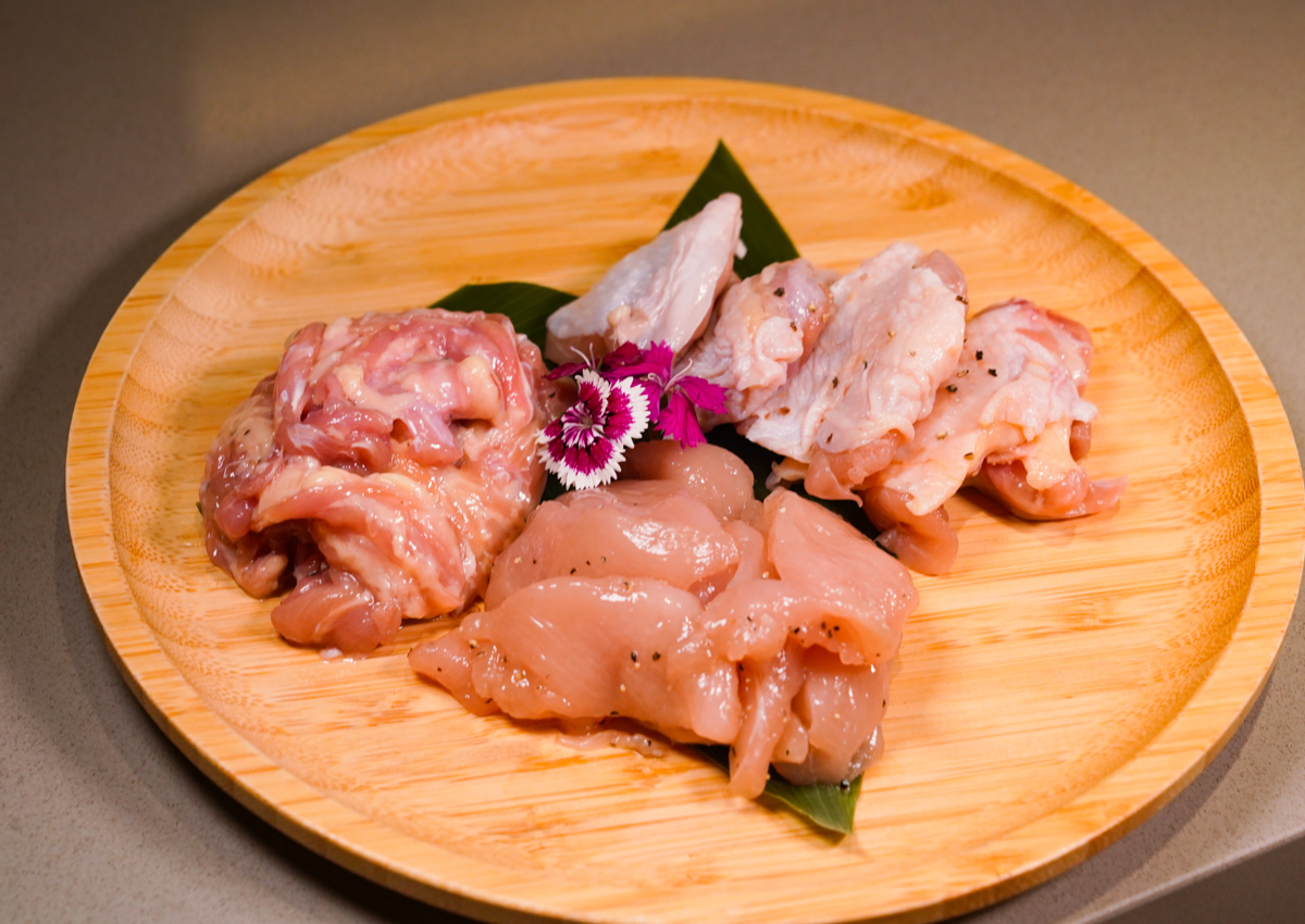 [高雄]己越燒肉 Mikoshi Yakiniku-鮨己越旗下日式和牛燒肉品牌!超好吃日本近江牛~份量十足己越四人套餐 @美食好芃友（芃芃）
