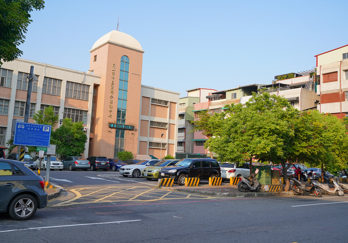 [前鎮美食]魯班LuBen-高雄秘境!儀式感滿滿綠意質感用餐空間~全新手工烏龍麵煎餃套餐 @美食好芃友（芃芃）