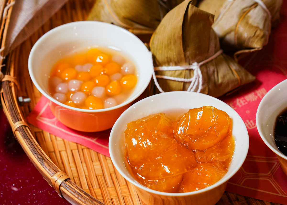 [台中美食]有春茶館大墩店-人氣台中茶館!台式復古元素滿滿~超好吃麻油雞、青花椒酸菜湯牛小排麵 @美食好芃友（芃芃）