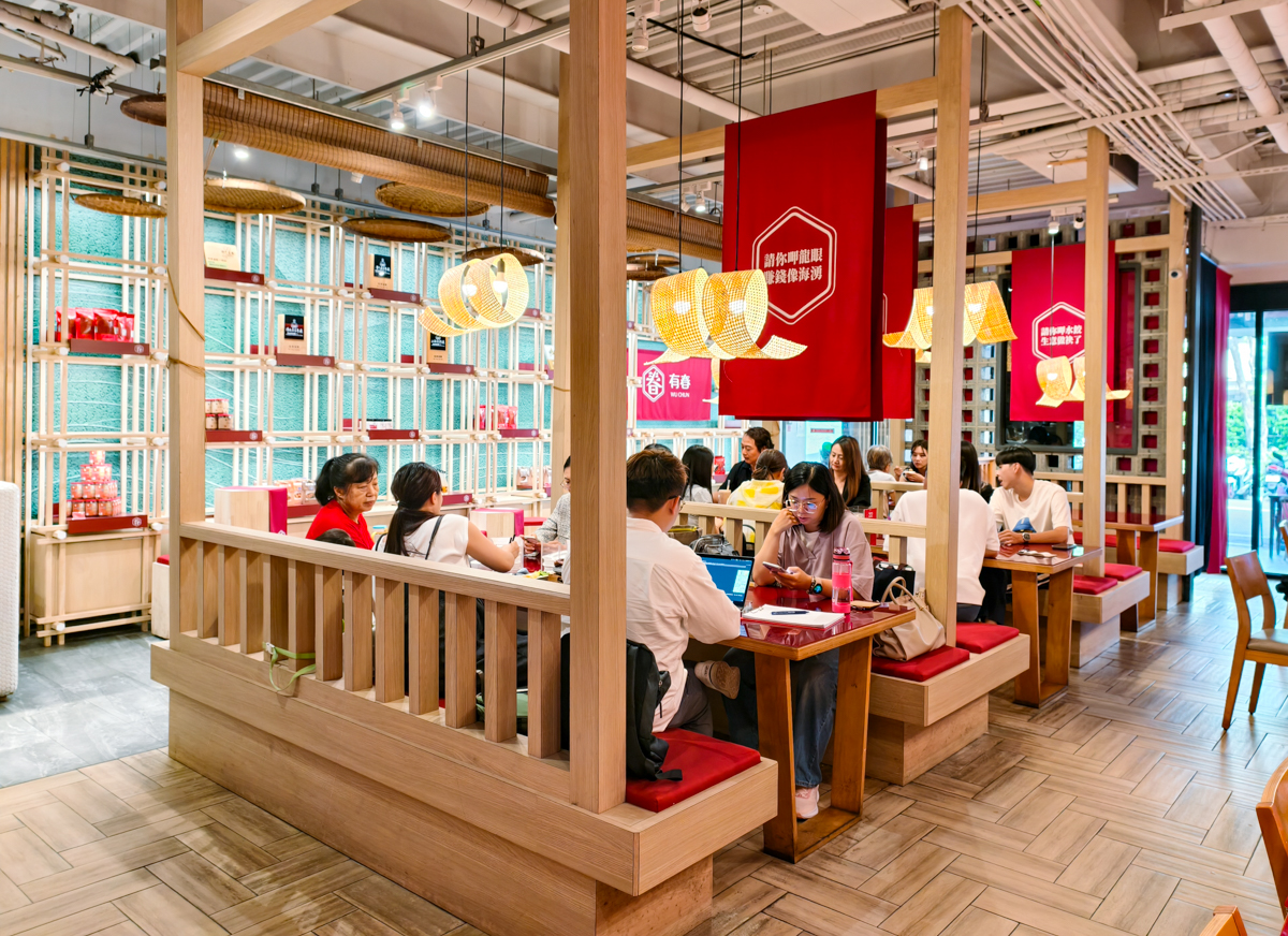 [台中美食]有春茶館大墩店-人氣台中茶館!台式復古元素滿滿~超好吃麻油雞、青花椒酸菜湯牛小排麵 @美食好芃友（芃芃）