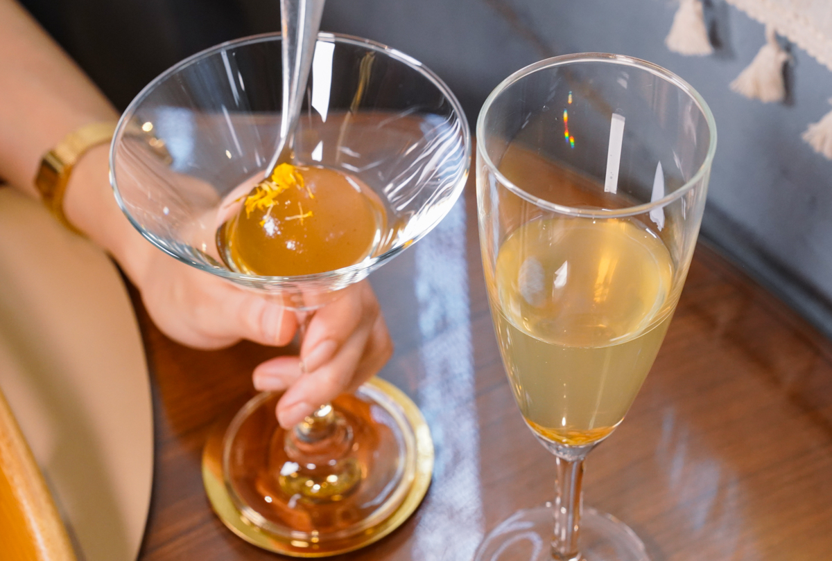 [前鎮美食]魯班LuBen-高雄秘境!儀式感滿滿綠意質感用餐空間~全新手工烏龍麵煎餃套餐 @美食好芃友（芃芃）